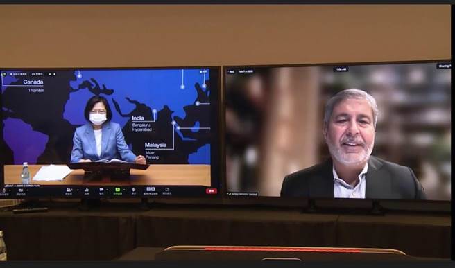 總統參訪美光科技 感謝疫情影響下仍持續投資台灣。總統府影片截圖