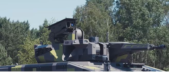 裝在山貓步兵戰車砲塔的長釘飛彈發射器，在完成發射後再收回砲塔內。(圖/Youtube)