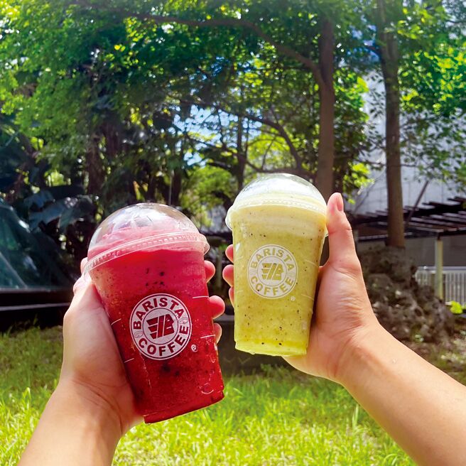 西雅图极品咖啡推出「夏日清凉新品冰沙」，第二杯半价优惠。图／业者提供
