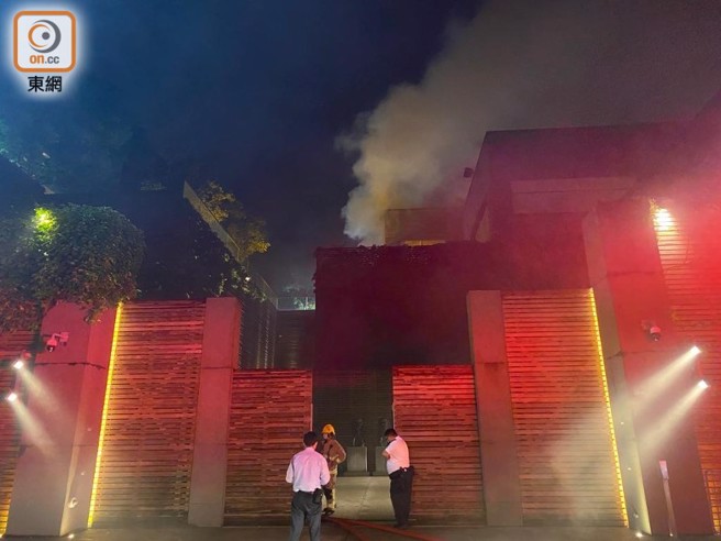 林青霞香港42亿元豪宅凌晨火警。（图取自东网）
