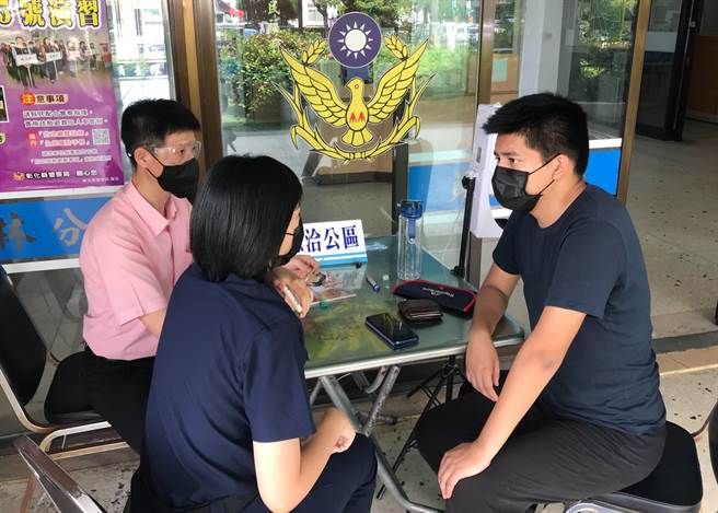 員林警分局協助波利維亞留學生，追回上當匯出款項。（員林分局提供／吳敏菁彰化傳真）