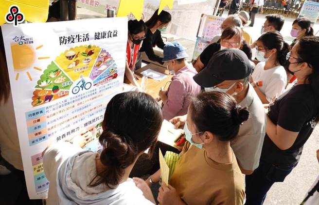 为维护离职退保劳工权益，劳工职业灾害保险及保护法已订定「劳工职业灾害保险预防职业病健康检查及健康追踪检查办法」。（报系资料照）