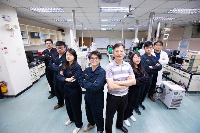 朝阳科大永续中心，提供包括废弃物、土壤、水质及SRF（固体再生燃料）等检测及环境教育服务，专业技术深获肯定。（朝阳科大提供／张妍溱台中传真）