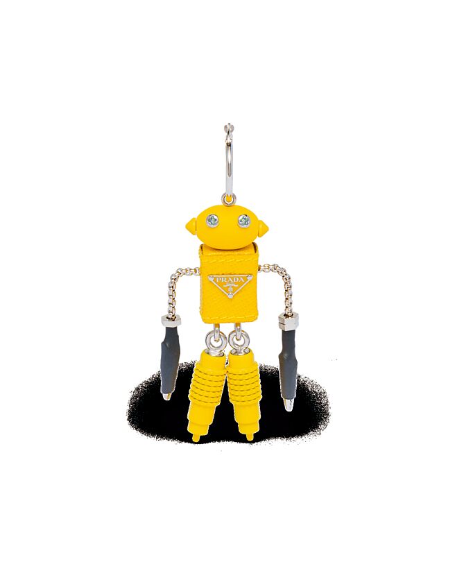 Prada金属耳环，2万3500元。（Prada提供）