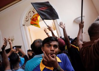 斯里蘭卡總統行蹤不明 傳軍艦載神祕乘客離港