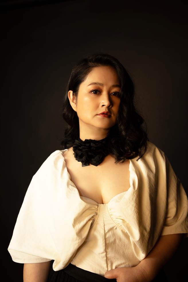 依拜维吉拥好歌喉，曾获得第19届金曲奖「最佳原住民歌手奖」。（合力文化／诠释音乐提供）