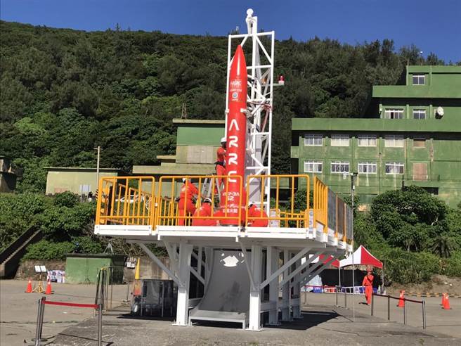 全台首座双节火箭「HTTP-3A」原订9日从旭海发射场发射，但因发生氮气分离接头出现异常，在最后倒数10分钟宣布发射失败，但团队有信心10日能发射成功。（谢佳潾摄）