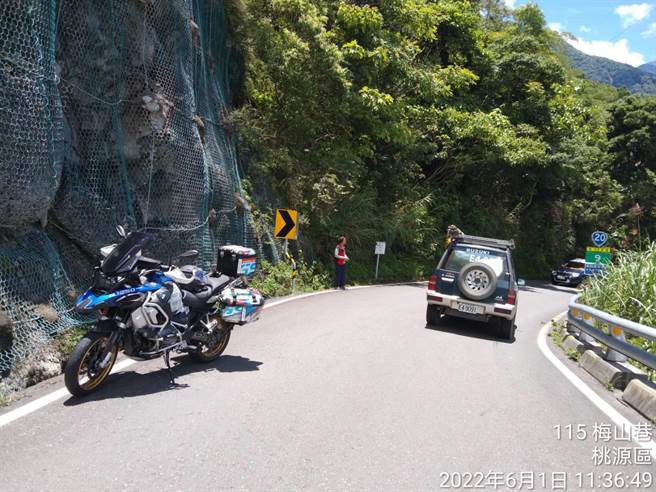 南橫公路自今年5月有條件開放以來，不時發生車禍。（交通部公路總局三工處甲仙段提供／林瑞益高雄傳真）