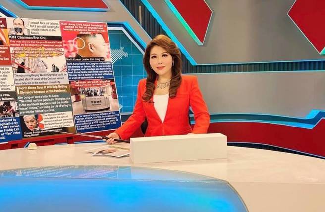《年代晚报》主播张雅琴。(图／取自张雅琴脸书)