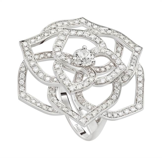 PIAGET Rose系列18K白金钻石戒指，54万5000元。（PIAGET提供） 