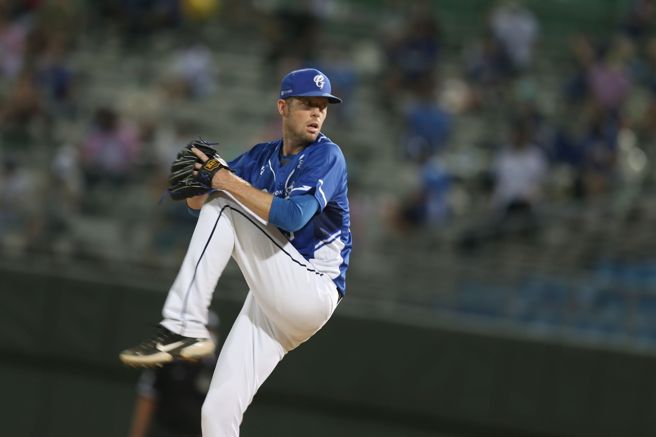 富邦悍将洋投罗力相隔2186天再度中继出赛。（杜宜谙摄）