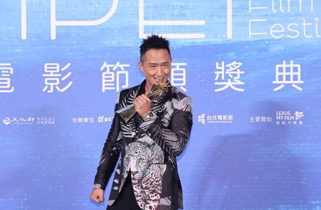 高英軒憑《咒》拿下最佳男配角獎。（羅永銘攝）