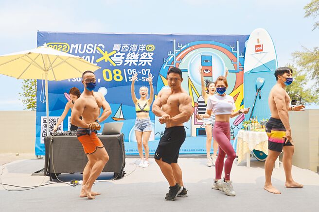 2022雲西海洋音樂祭7月23日至8月7日連續3周末在雲林縣四湖鄉三條崙海水浴場及旁邊的海清宮舉行。（周麗蘭攝）