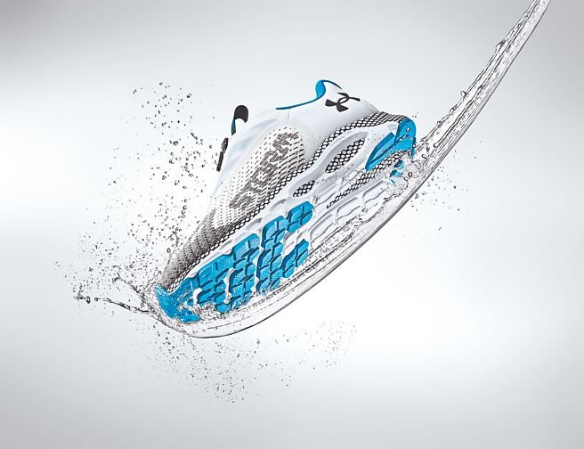 UNDER ARMOUR HOVR Infinite 3 Storm，4680元。（UNDER ARMOUR提供）