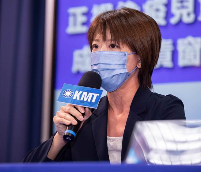  二等公民说延烧，新北市议员江怡臻请林佳龙赶快了解新北市。（江怡臻提供）