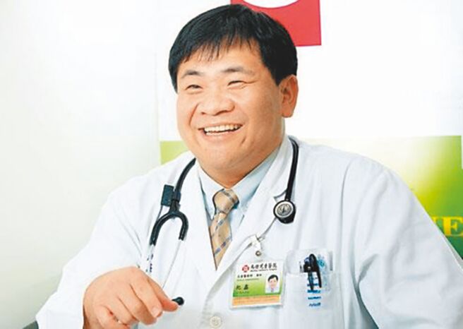 马偕儿童医院医务部主任纪鑫表示，细胞疫苗能正确做出病毒的抗原位点，因此保护效果佳。（纪鑫提供）