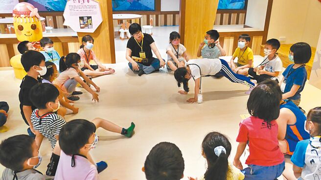 嘉義市立博物館兒童戲劇營活動開辦了。（嘉義市政府提供／廖素慧嘉市傳真）