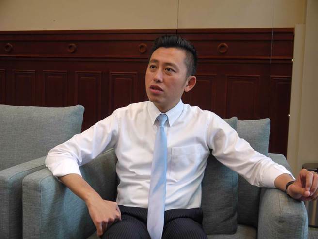 最新民调显示，新竹市前市长林智坚（图）在请辞前满意度高达72.3%。(图／本报资料照)