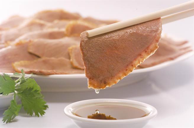 台北神旺大饭店潮品集，经典潮州滷水鹅。（台北神旺大饭店提供）