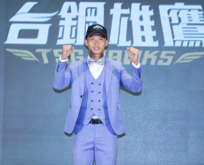 台钢雄鹰状元曾子佑。（季志翔摄）