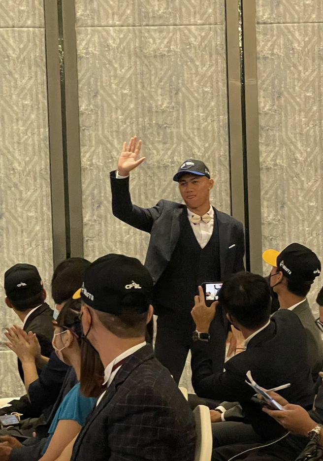 林华伟在第12轮被富邦悍将选中。（毛琬婷摄）