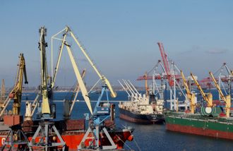 8外籍船駛入烏克蘭港口 堆積穀物部分得以出口