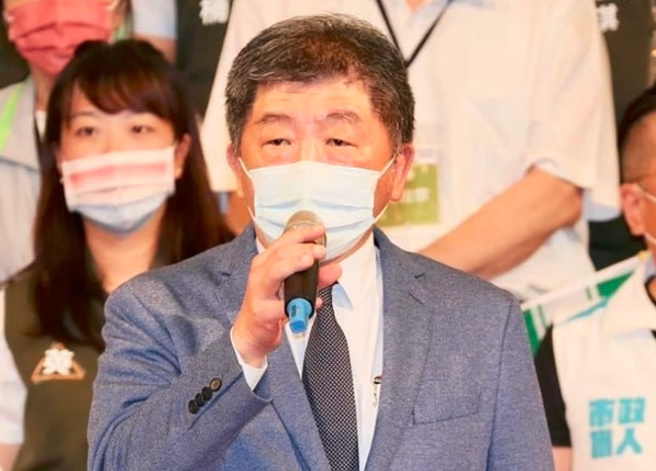 陳時中(中)被徵召參選台北市，但能否贏得青年選票仍有待觀察。（圖／取自陳時中臉書）