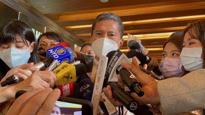 文化部長李永得回應，純粹就事論事，有針對任何人，沒有點名任何人，請柯文哲扛起責任。（葉書宏攝）