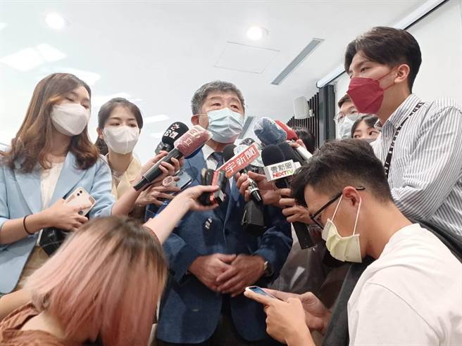 卫福部长陈时中被民进党徵召参选台北市长。（林周义摄）