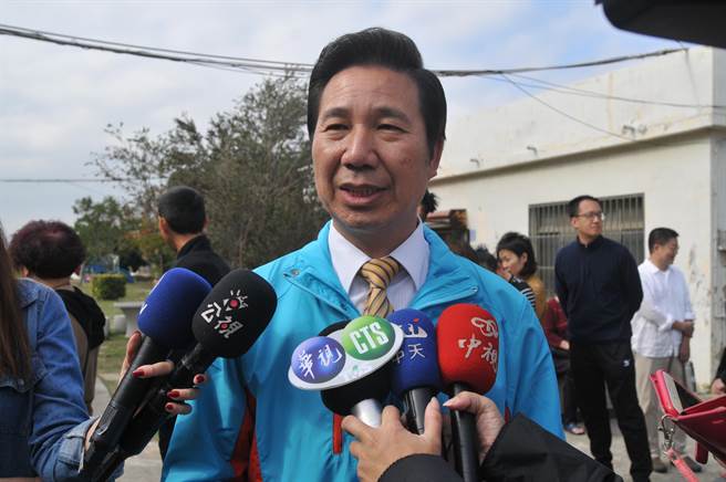 陈福海是否卷土重来，再战金门县长？一直是乡亲关注的话题。（李金生摄）