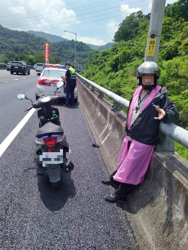 83岁的庄姓男子表示，是因为对路况不熟悉，才会误上国道。（国道警方提供／李奇叡新北传真）