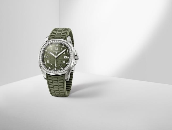 百达翡丽海底探险家Aquanaut精钢表  「潜」力十足。（Patek Philippe提供)