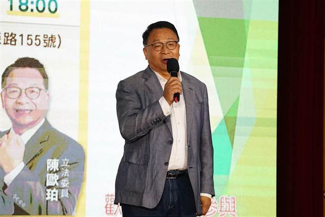 在野党批评陈时中为参选台北市长落跑，民进党团书记长陈欧珀反击，相关批评陈时中是怯战表现，盼能君子之争。（本报资料照）