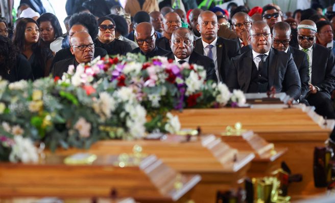 在上週的追悼會上，南非總統拉瑪佛沙將這起意外歸咎於「未成年人飲酒禍害」。（圖／路透社）