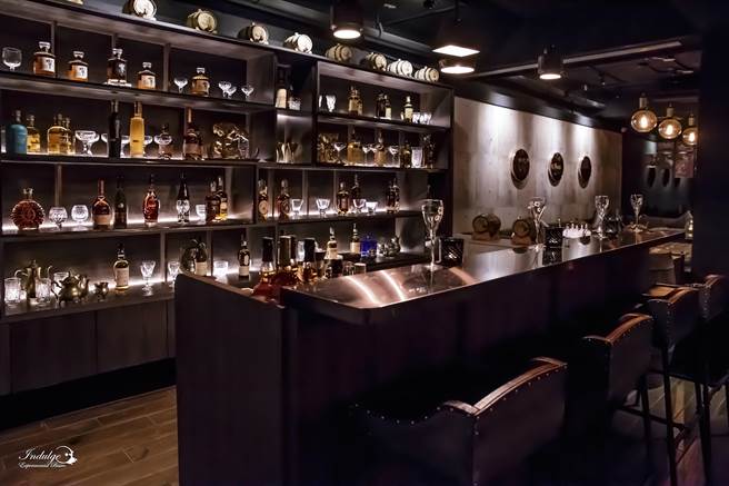 INDULGE Experimental Bistro实验创新餐酒馆。（席哈诺提供）★中时新闻网关心您：喝酒过量，有碍健康！★中时新闻网提醒您：酒后不开车，安全有保障