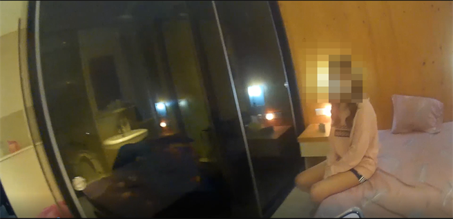 涉嫌卖淫遭警方查缉的泰籍女子，真实身份竟是男儿身。（警方提供）