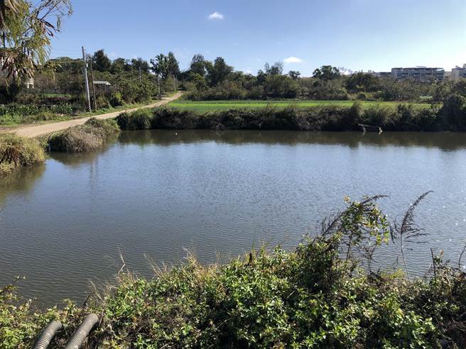 縣府花費近7千萬元的經費浚挖108處農塘，預估可增加26.7萬立方公尺的蓄水量。（李金生攝）