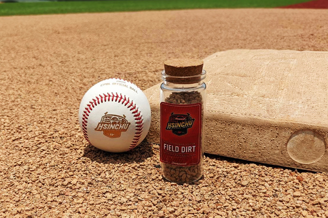 味全龙下半季首战将于7月22日在新竹市立棒球场进行，推出相关活动、纪念商品。（味全龙提供）