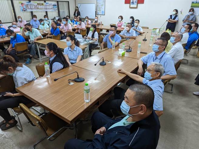 公車駕駛得知有辦課程，都非常熱絡參與。（高雄市交通局提供／崔正綱高雄傳真）