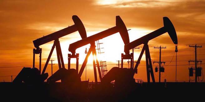 俄罗斯能源收入爆增，专家藉伊朗和委内瑞拉受制裁的影响，认为俄罗斯情势更加不妙。（示意图／达志影像）