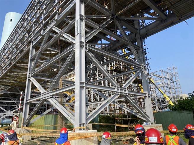 桃园观音大潭电厂8号机组连2个月发生工安意外。（民眾提供／蔡明亘桃园传真）