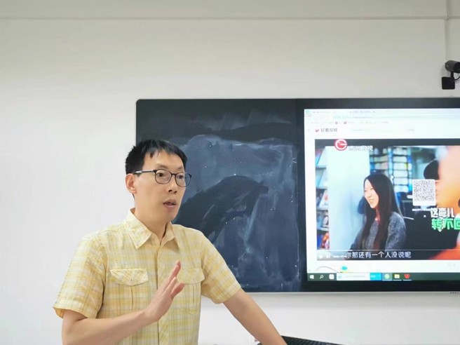 臺北南港子弟李天赐，凭藉台大、北大双重高学歷优势，如愿来陕西宝鸡市任教。 (图/李天赐提供)
