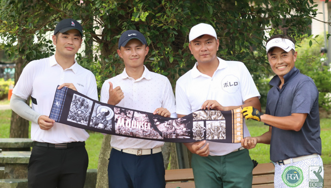 山海元宇宙科技公司赠送精美毛巾给参赛选手。（TPGA提供）