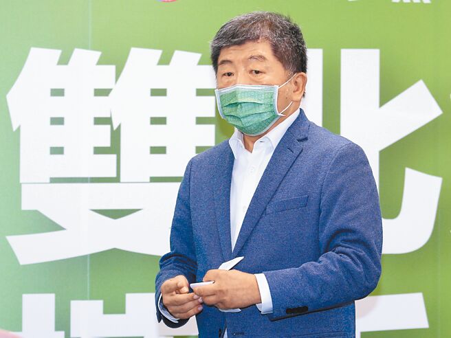 民進黨中執會13日通過徵召衛福部長陳時中出馬參選台北市長，挾著指揮官的全國高知名度及防疫成績，是否能轉化為選票，外界都在關注。（黃世麒攝）