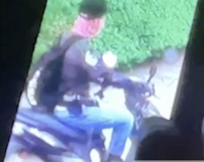  李姓离职员工身高180公分，跟凶嫌身材同样高壮怀疑是同1人回来寻仇。（民眾提供）