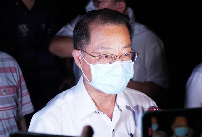 黄明昭强调，歹徒竟在光天化日下，胆大妄为的开枪杀人，警方一定会全力将他绳之于法。（吴建辉摄）