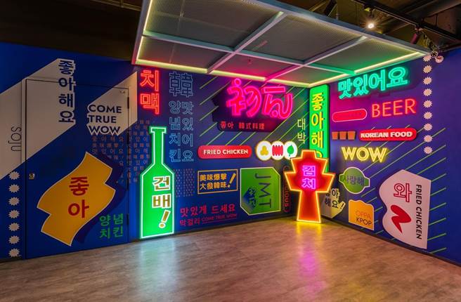 初瓦主打道地的韓國人氣美食。（王品提供）