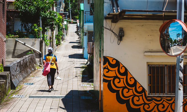 文健站提供各种活动课程与共餐服务，长辈们可在这互相学习交流，得到身心灵的照料。(图片提供/高雄市桃源区嘎啦凤文化健康站)