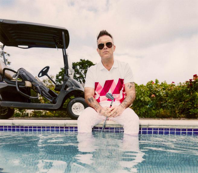 J.LINDEBERG携手罗比威廉斯推出Argyle联名系列新品，重新定义运动风尚。（J.LINDEBERG 提供）