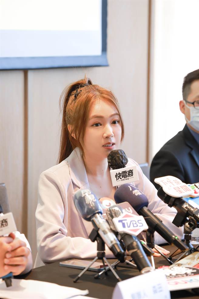 ㄚ头（詹子晴）捍卫旗下合作艺人。（快电商提供）